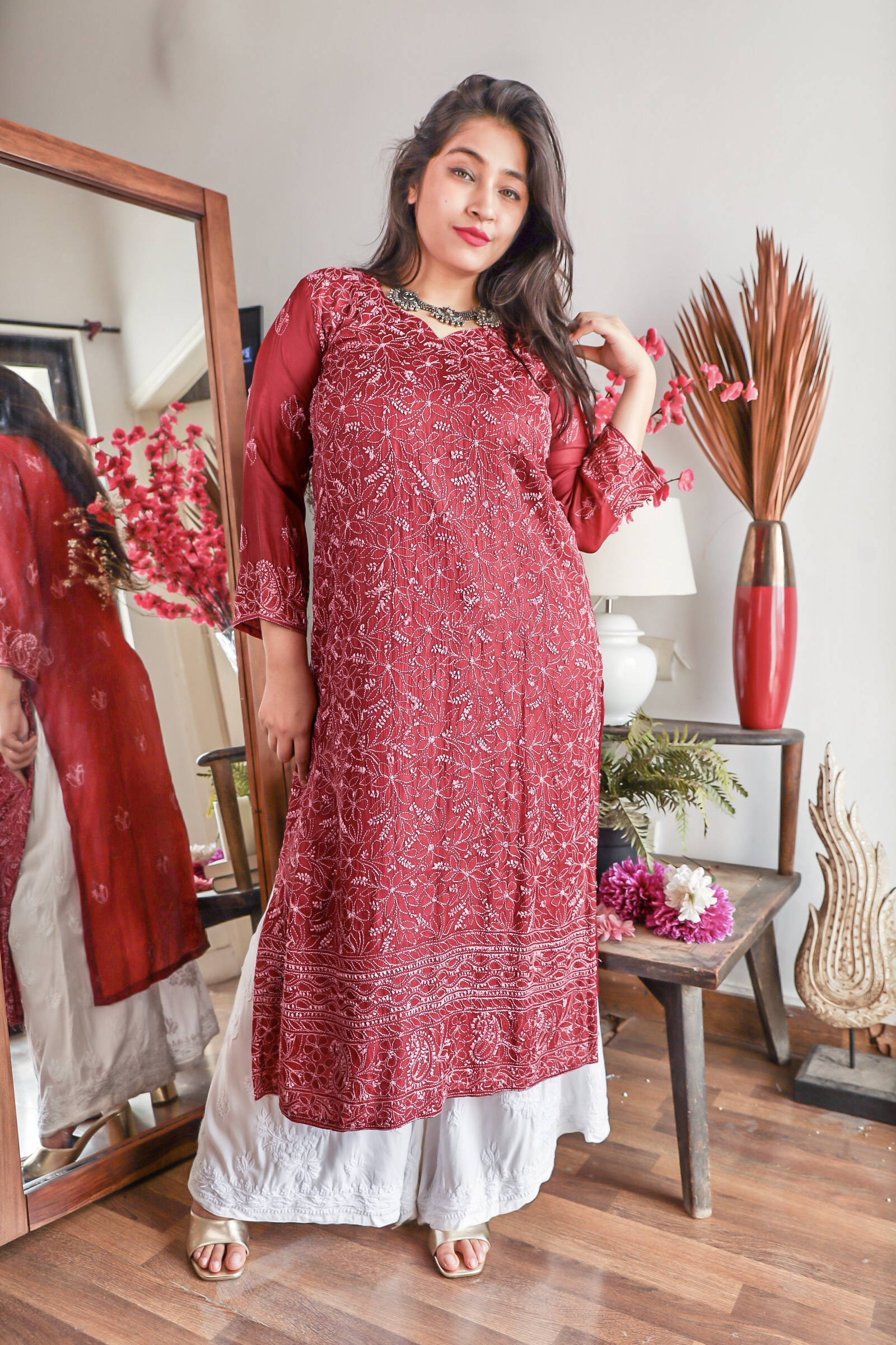 Veersons Chikankari Plus Size Modal Cotton Lucknowi Chikankari Kurti –  Veersons-Chikankari Studio